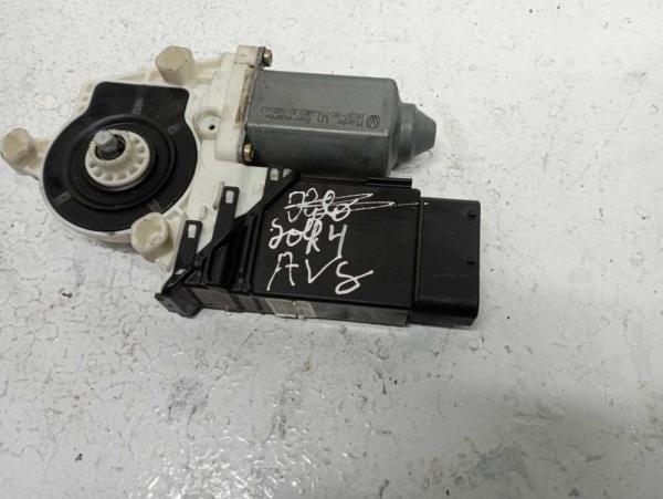 MOTEUR LEVE VITRE AVANT GAUCHE VW - Vue 3